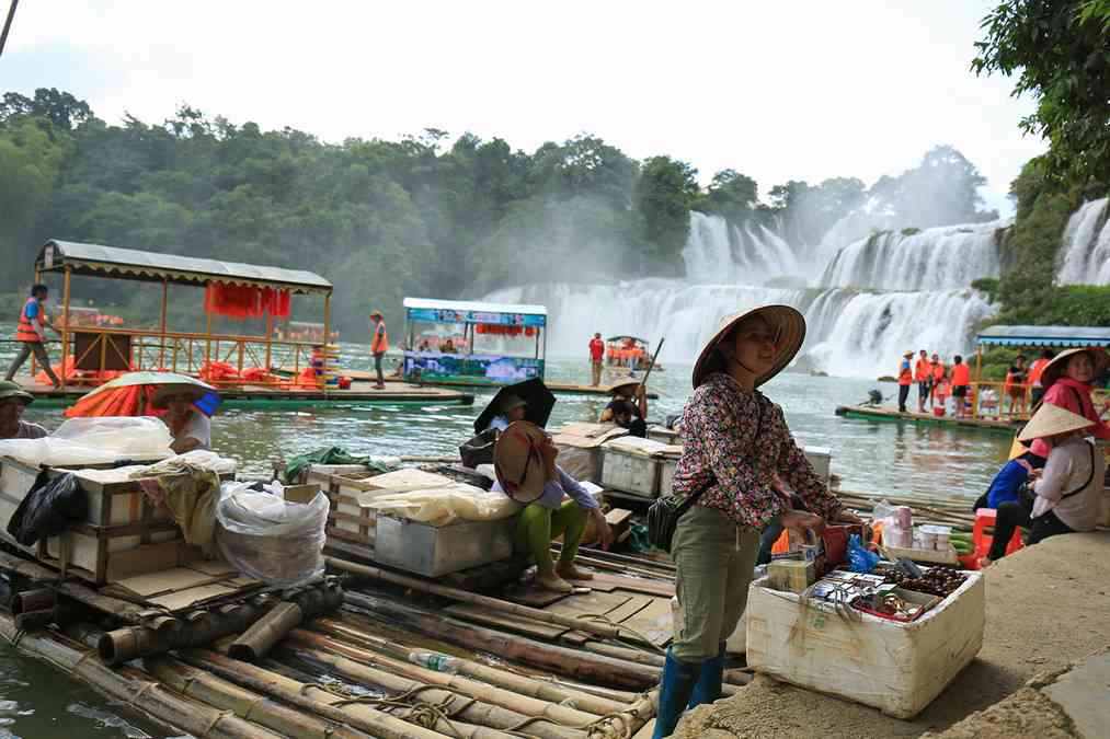 这篇德天瀑布旅游攻略，教你玩转德天瀑布