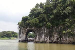 长沙到桂林有多远-长沙到桂林旅游（烟雨漓江 特价399）