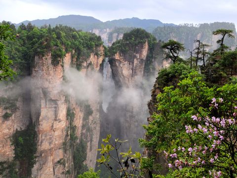 <长沙-凤凰-张家界双飞5日游>牛人聚湘，赏魅力湘西